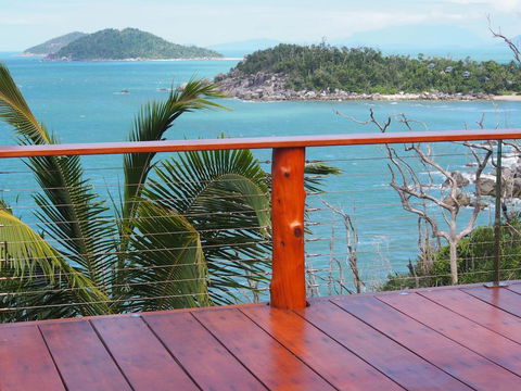 Bedarra Island Treetop Hideaway - Pubs and Clubs 0