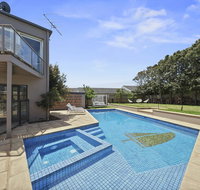 Beleura by the Beach - Pubs and Clubs