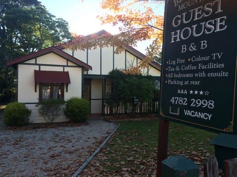 Belgravia Mountain Guest House - Pubs and Clubs 0