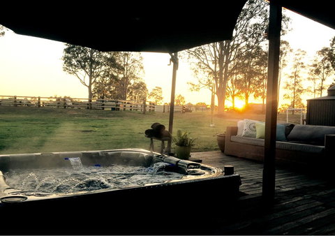 Bella Farm Country House Hunter Valley - Pubs and Clubs 2