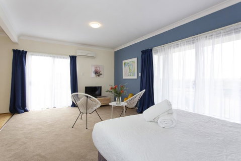 Bella Vista Townhouse With Views - Go Out 3