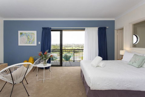 Bella Vista Townhouse With Views - Go Out 2