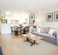 BELLEVUE BEAUTY - Hosted by L'Abode Accommodation - Go Out