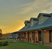 Berenbell Vineyard Retreat - Pubs and Clubs
