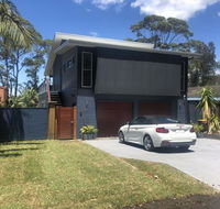 Berrara Escape - Pubs and Clubs