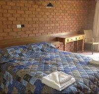 Berrigan Motel - Pubs and Clubs