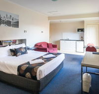 Best Western Mill Park Motor Inn - Pubs and Clubs