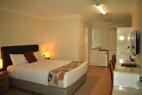 Best Western Parkside Motor Inn - Pubs and Clubs 2
