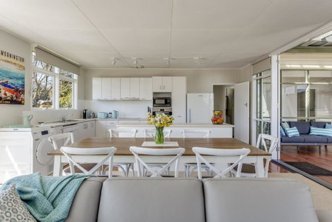 BETHANY BAY - MOUNT MARTHA - Pubs and Clubs 2
