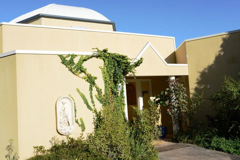 Bethany Guest House - Go Out 3