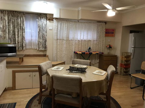 Bethel Homestay! - Pubs and Clubs 2