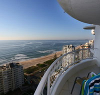 Biarritz Apartments - Pubs and Clubs