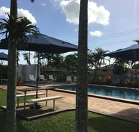 BIG4 Cane Village Holiday Park - Pubs and Clubs