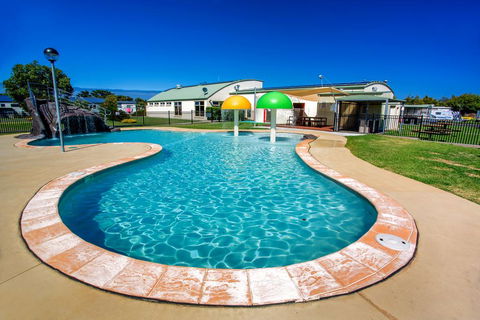 BIG4 NRMA Warrnambool Riverside Holiday Park - Go Out 1