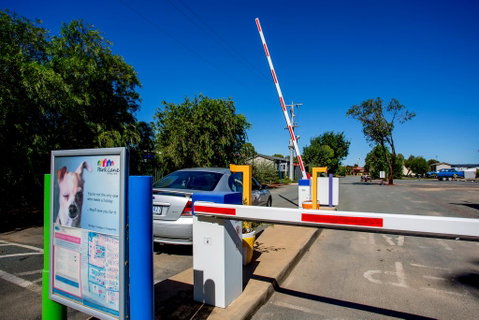 BIG4 Shepparton Park Lane Holiday Park - Pubs and Clubs 3