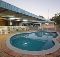 Binalong Motel - Pubs and Clubs