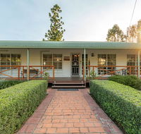 Birds 'n' Bloom Cottages - Go Out