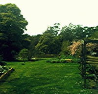 Birdwing Bed and Breakfast Weegena - Pubs and Clubs