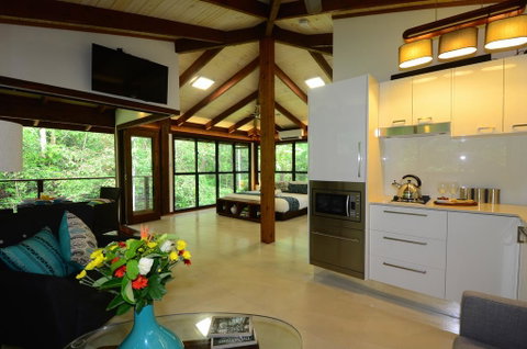 Black Palm Cape Tribulation - Pubs and Clubs 0