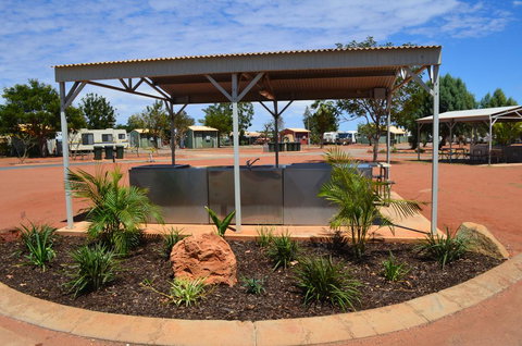 Black Rock Tourist Park - Pubs and Clubs 3