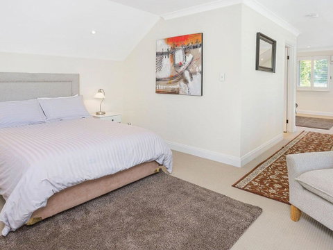 Blake Loft On Manning - 500 Metres To Two Beaches - Pubs and Clubs 2