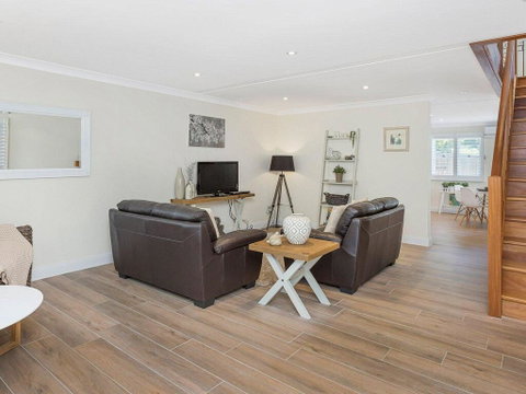 Blake Loft On Manning - 500 Metres To Two Beaches - Pubs and Clubs 3
