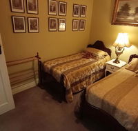 Blakes Manor Self Contained Heritage Accommodation - Pubs and Clubs