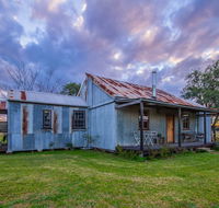 Blaxland's Cottage - Pubs and Clubs