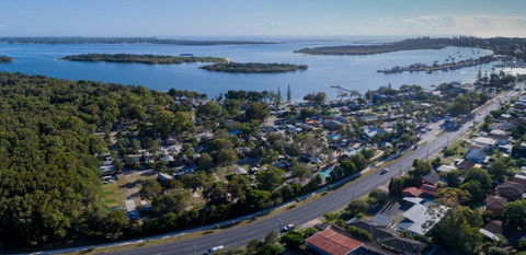 Blue Dolphin Holiday Resort - Go Out 0