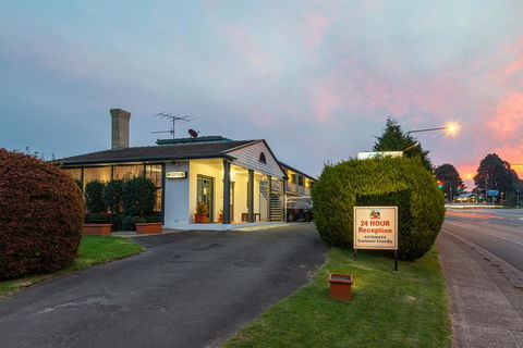 Blue Mountains G'Day Motel - Pubs and Clubs 0