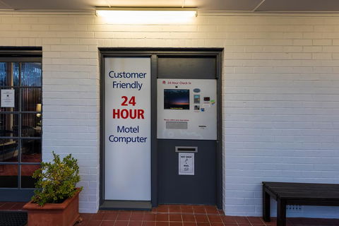 Blue Mountains G'Day Motel - Pubs and Clubs 3