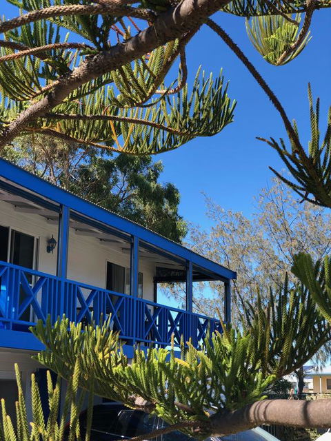 Blue Sky Escapes Beach House Ledge Point - Pubs and Clubs 0