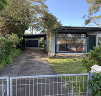 Bluejay Cottage - Pubs and Clubs