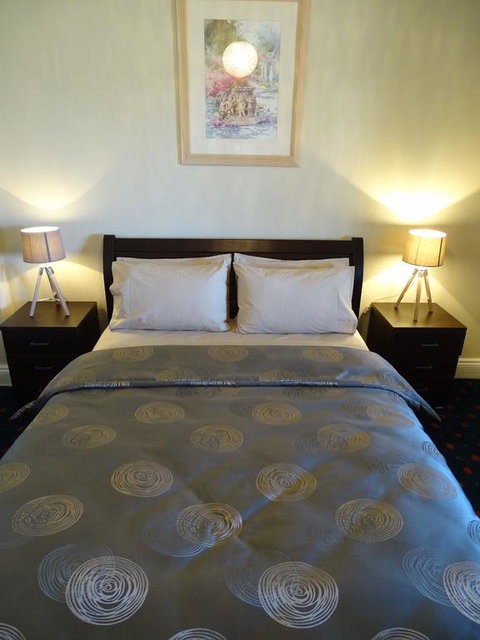 Blyth Hotel - Go Out 3