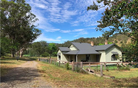 Bobby's Country Rental - Pubs and Clubs 0