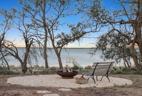 The Jetty House - Lake Frontage Barmera Riverland - Pubs and Clubs 2