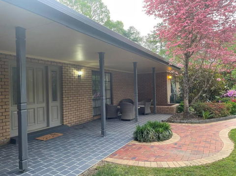 The Old Rose Farm House - Pubs and Clubs 1