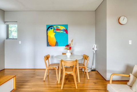The Nordic Nook - A Relaxed Redcliffe Stay - Go Out 3