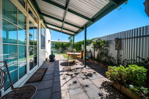 The Spotted Cow,city Fringe,pet Friendly-Free Wine - Pubs and Clubs 3