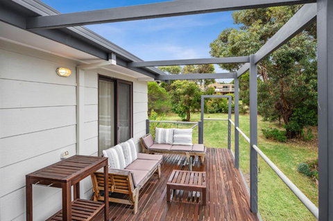 Three Beaches - Pubs and Clubs 2