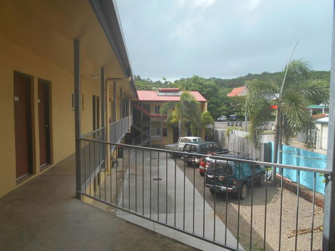 TI Motel Torres Strait - Pubs and Clubs 1