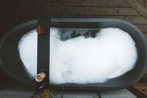 Tiny Home, Outdoor Bath, Infrared Sauna, Fire Pit - Pubs and Clubs 0