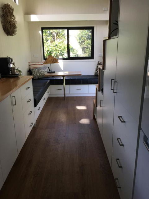 Tiny House - Go Out 3