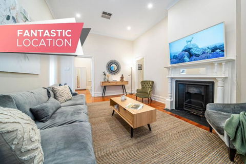 Waratah Cottage 1910 - Boutique - Pubs and Clubs 0