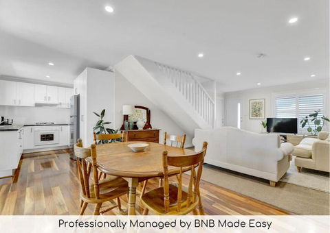 Warrendine Bliss - Cosy Couples Retreat, CBD - Pubs and Clubs 0