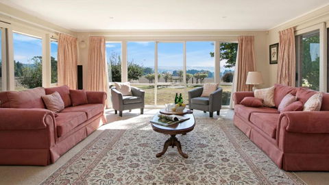 Warrington Park - Pubs and Clubs 3