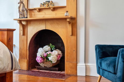 Warwick St Retreat! 3 Bedroom House With Parking - Pubs and Clubs 2