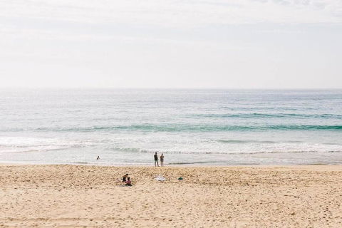 Waterfront Coastal Retreat - Pubs and Clubs 1