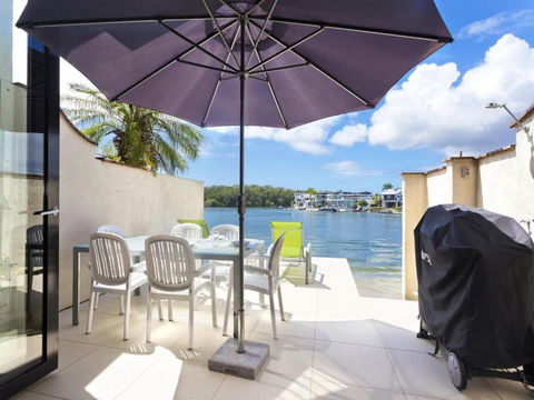 Weyba Quays Townhouse 7 Peza Court 6 - Pubs and Clubs 3