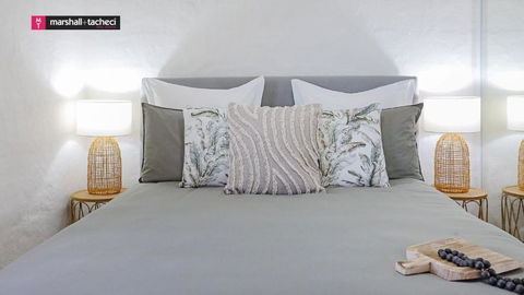 What A View Unit4 120 Lamont St Bermagui Holiday Unit - Pubs and Clubs 2